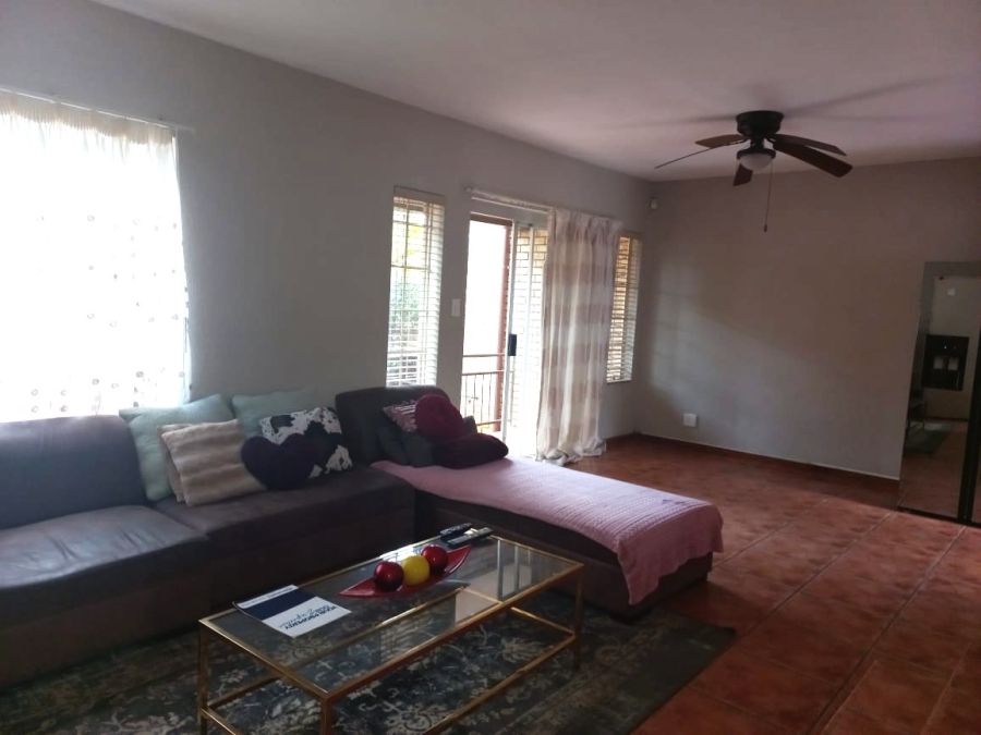 3 Bedroom Property for Sale in Safari Gardens North West
